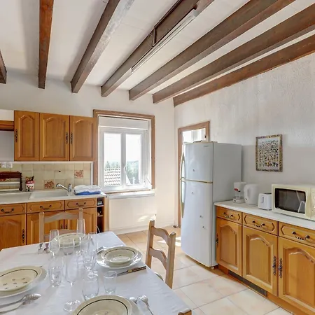 Les Bois Noirs - Appt Vue Montagne Дом отдыха Arconsat